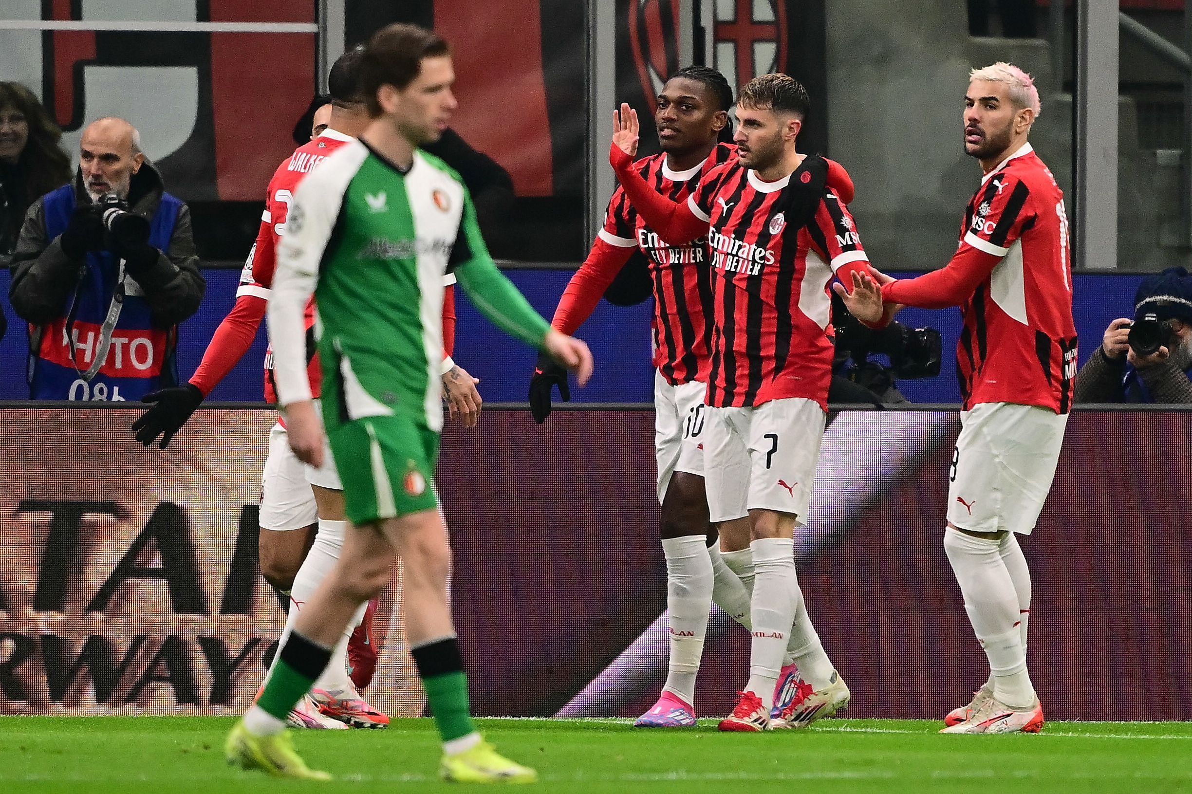 关于意甲赛后再迎强敌;里昂门线救险;主帅态度——气氛紧张;更衣室氛围转暖的信息 关于意甲赛后再迎强敌;里昂门线救险;主帅态度——气氛紧张;更衣室氛围转暖的信息